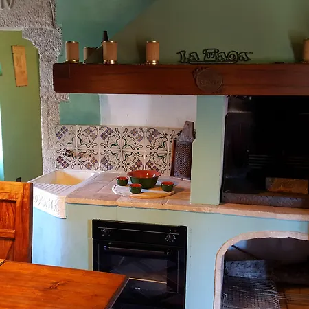 Castrum A Spoleto, Umbria Farm stay Strettura