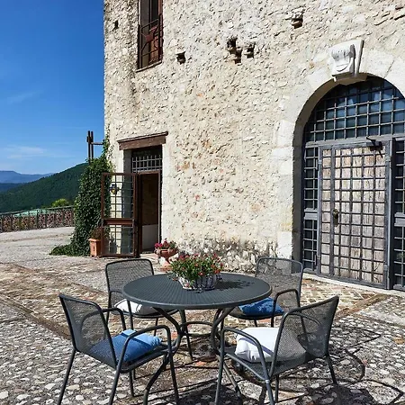Castrum A Spoleto, Umbria Farm stay Strettura