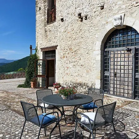 Castrum A Spoleto, Umbria Çiftlik konaklama Strettura