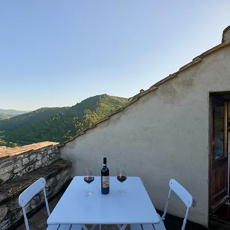 Castrum A Spoleto, Umbria Çiftlik konaklama
